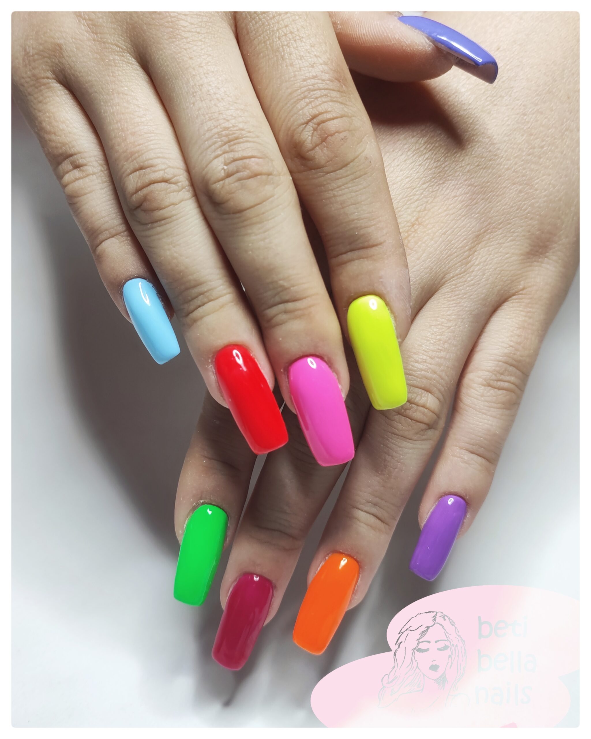 kolorki na paznokciach